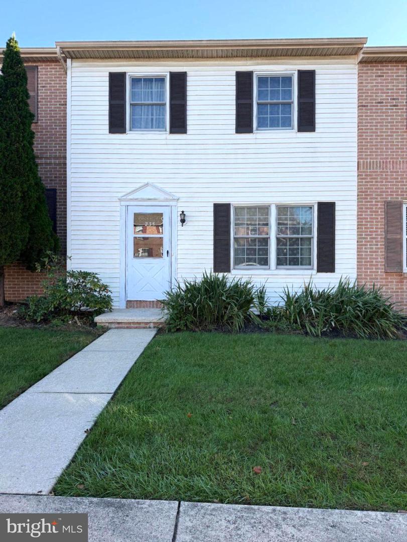 235 Greenland Dr — photo