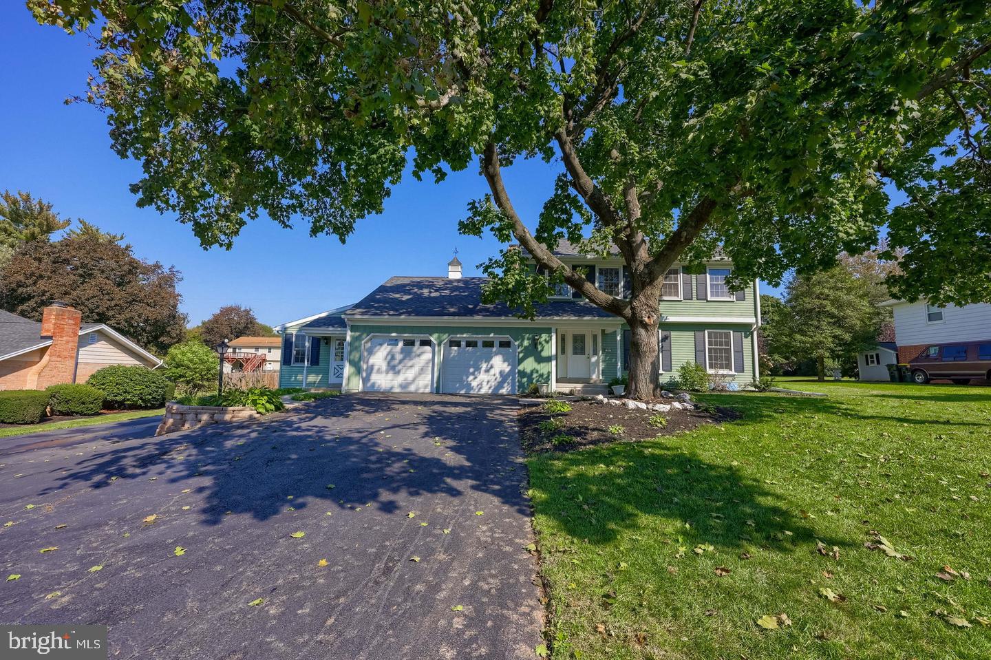 55 W Ridge Dr — photo