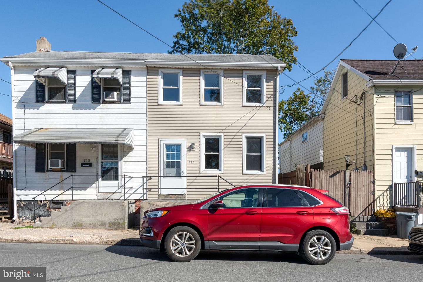 717 Florence St — photo