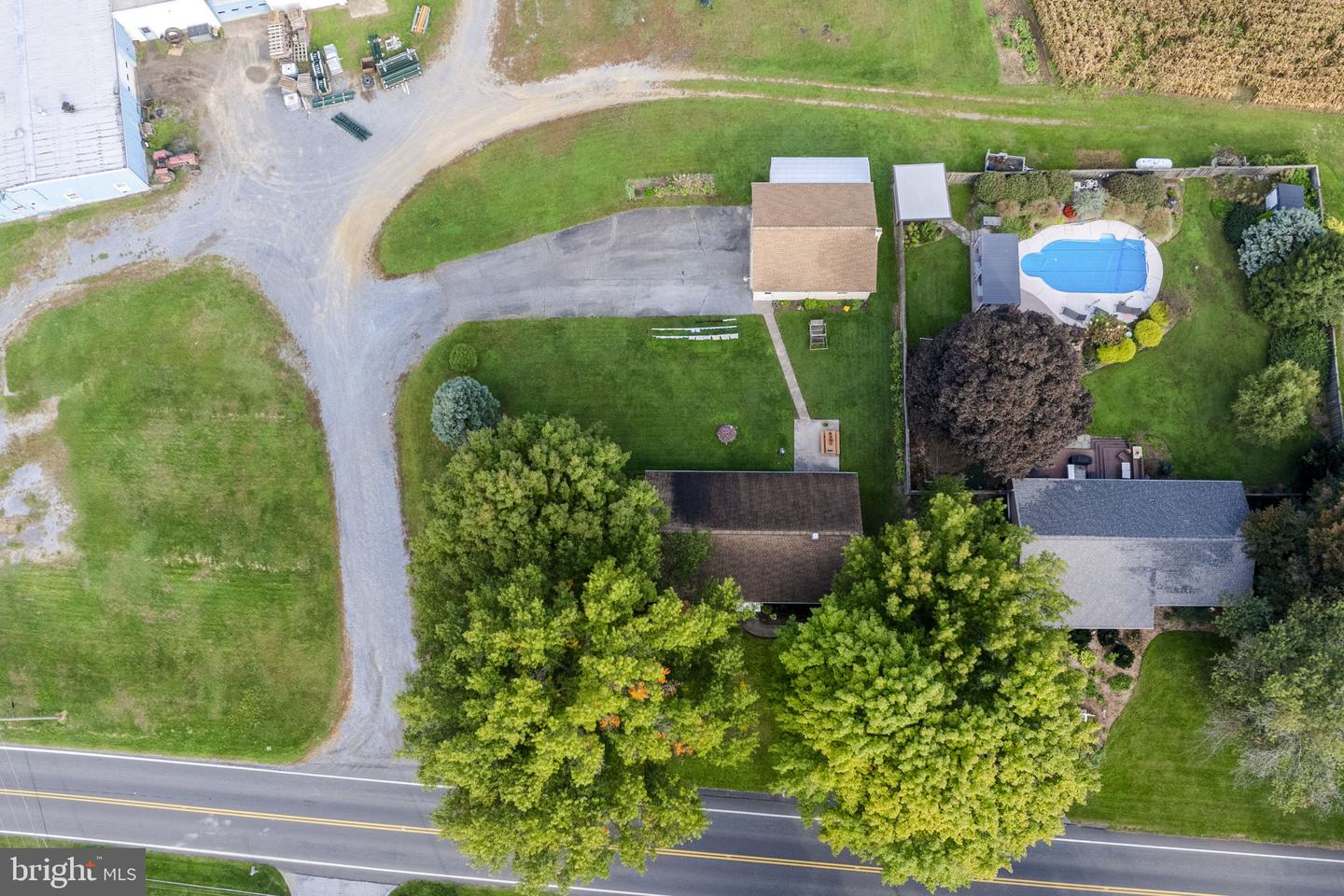 389 W Lexington Road, Lititz, PA 17543 — photo 3