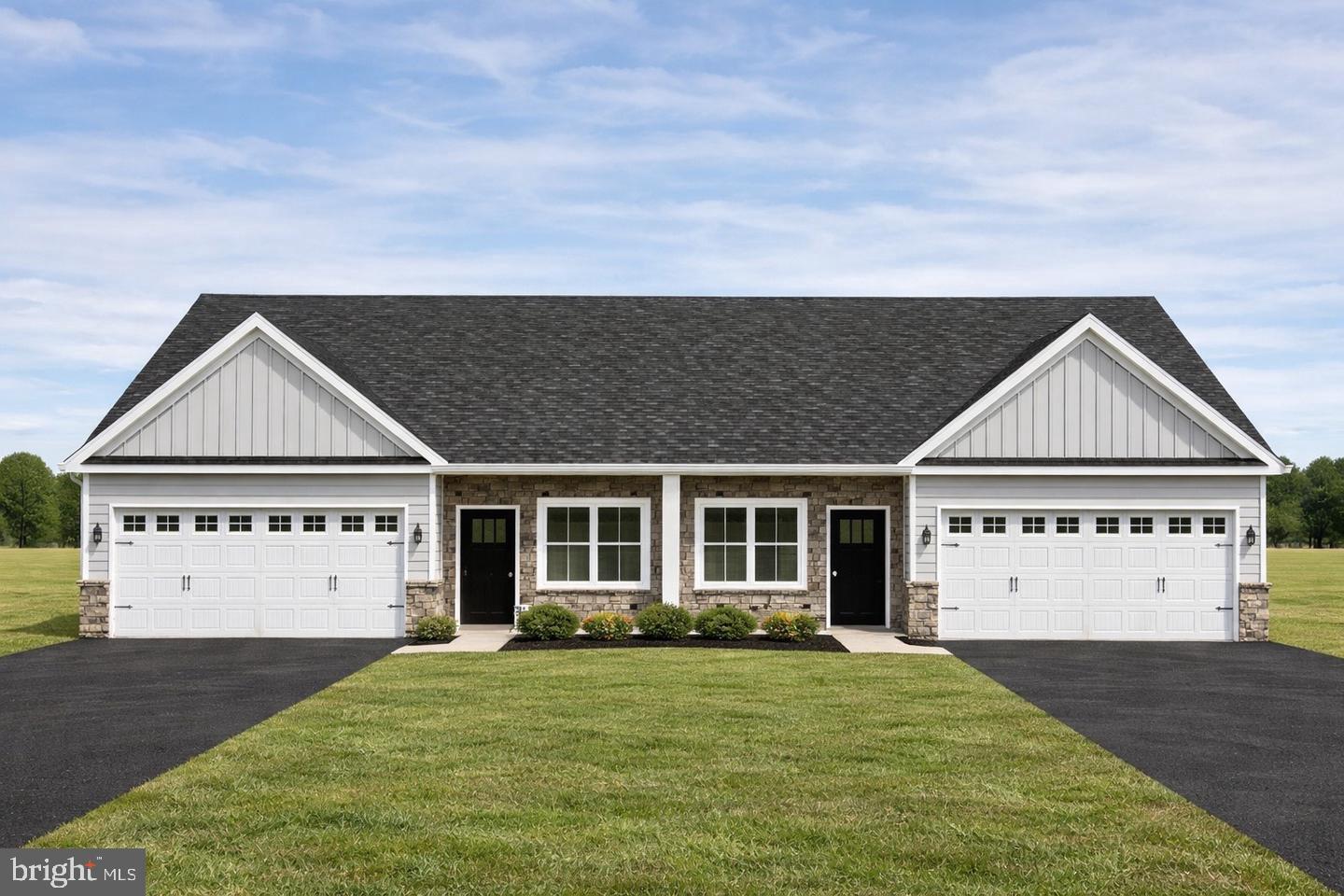 114 Hillard Field — photo