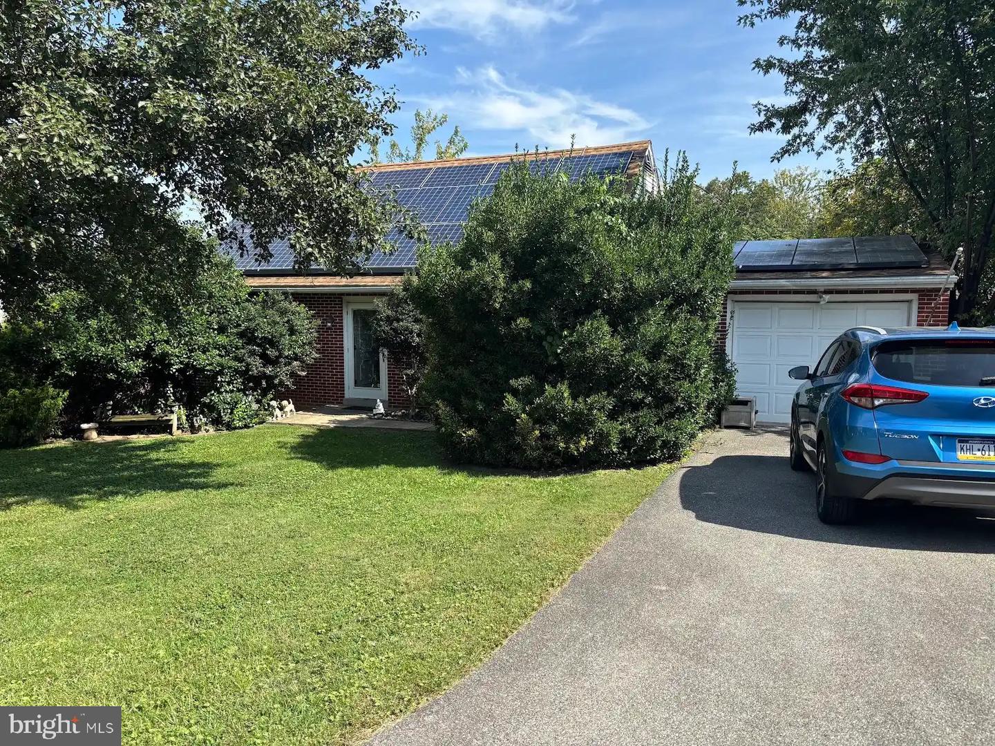 155 Hostetter Ln — photo