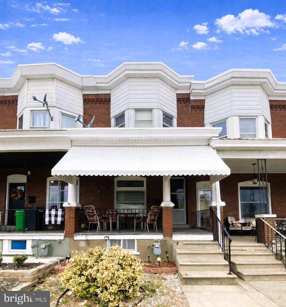 1217 W Allen St — photo