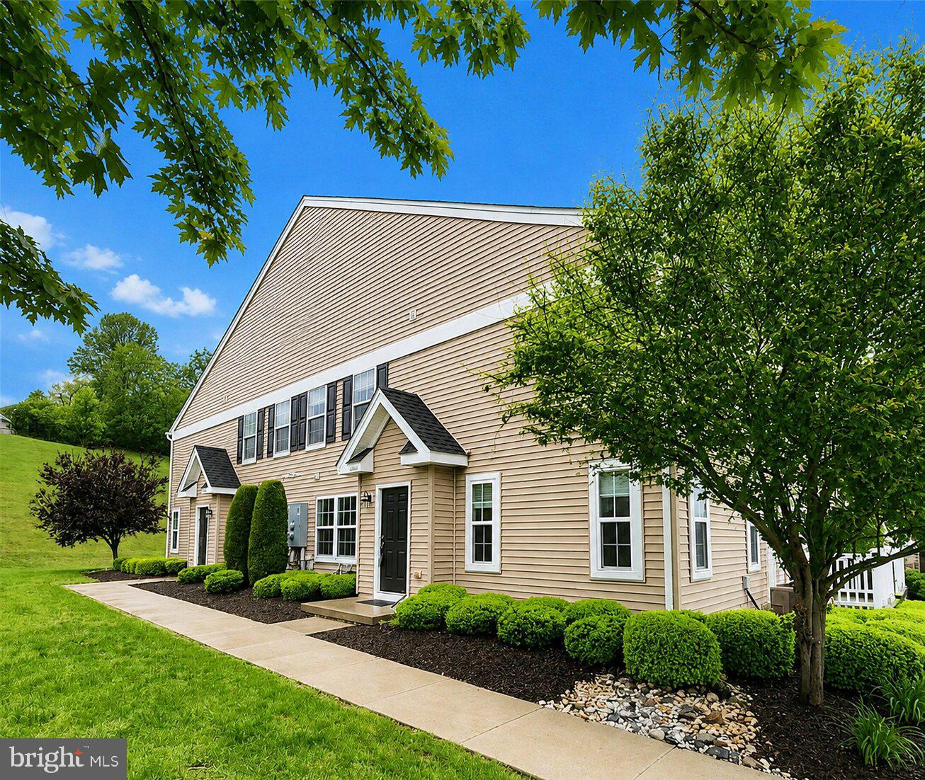5960 Valley Forge Dr — photo
