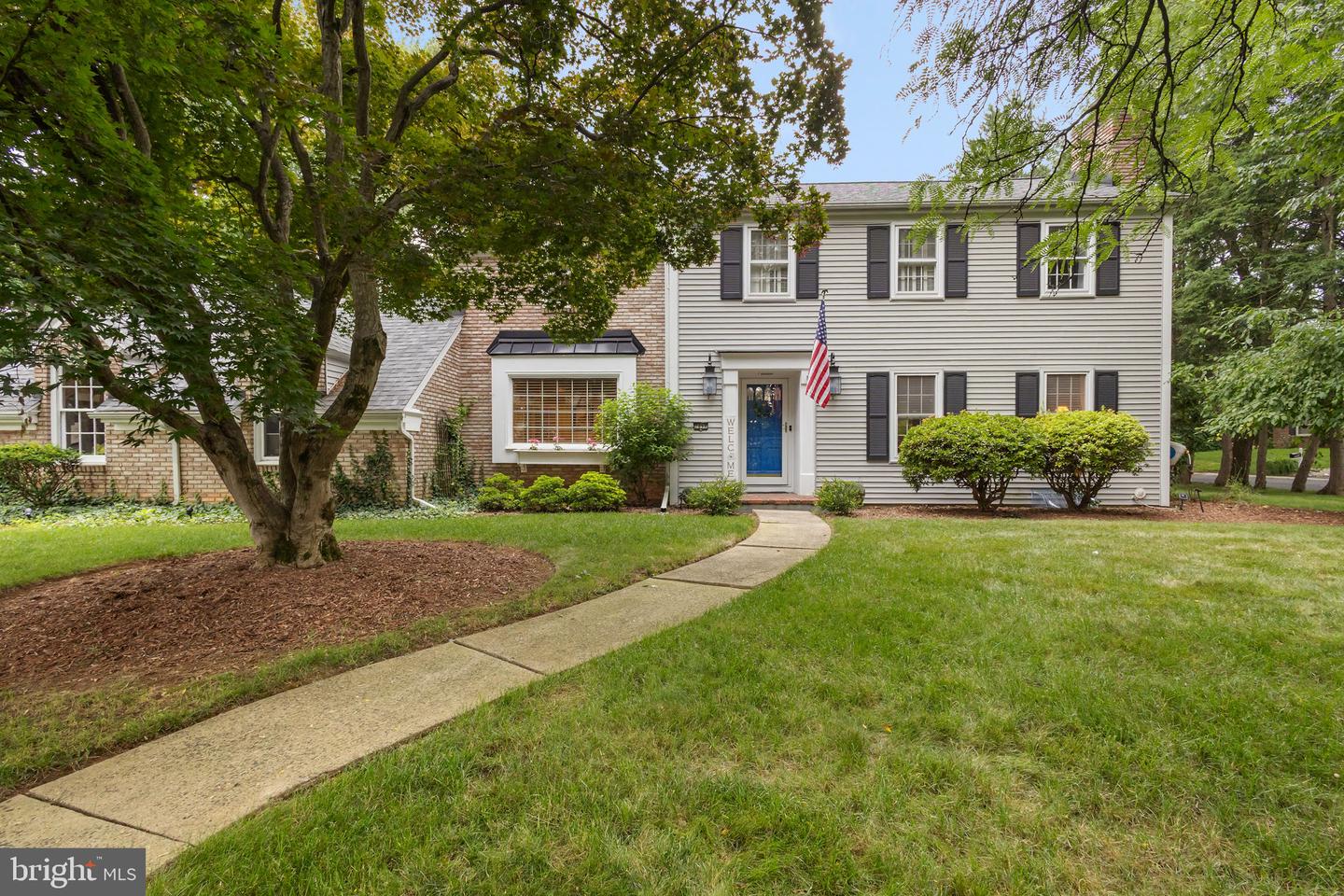 2898 Fairfield Dr — photo