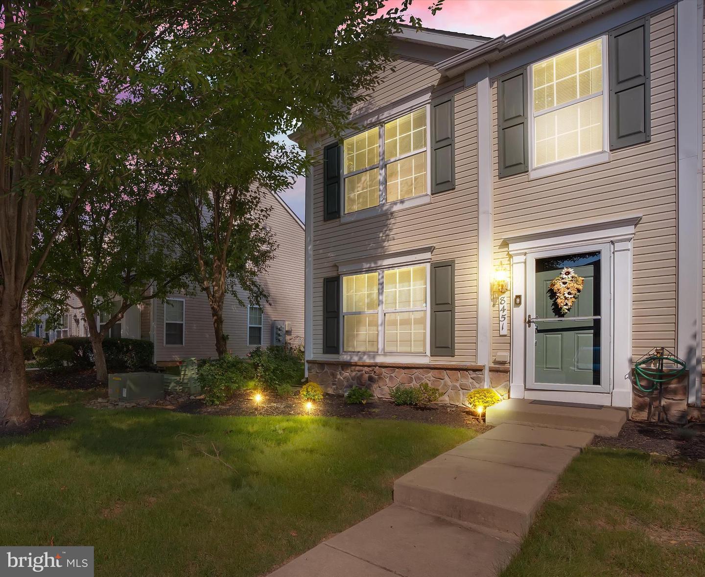 8451 Cromwell Ct — photo