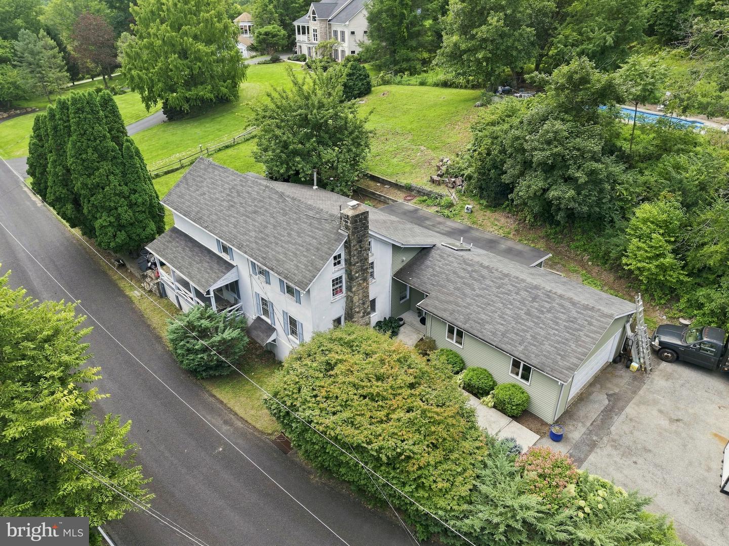 3408 Oak Hill Rd — photo