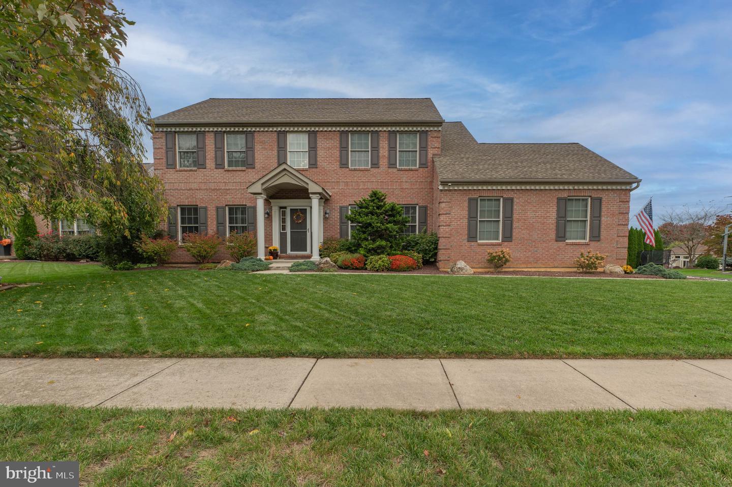 5547 Covenant Ct — photo