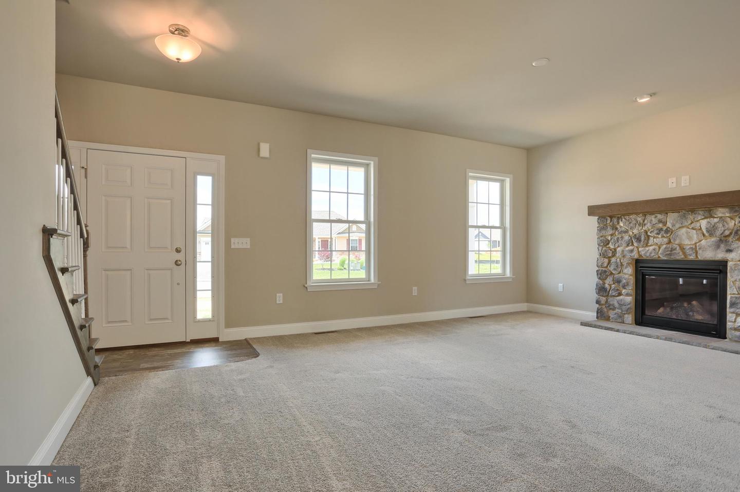 01 Rolling Meadow Road, Lebanon, PA 17046 — photo 3