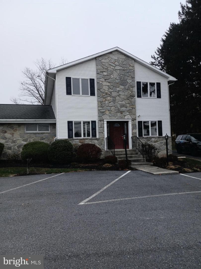 1402 Quentin Rd #Suite a — photo