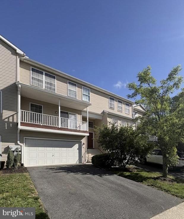 102 Woodside Ct — photo