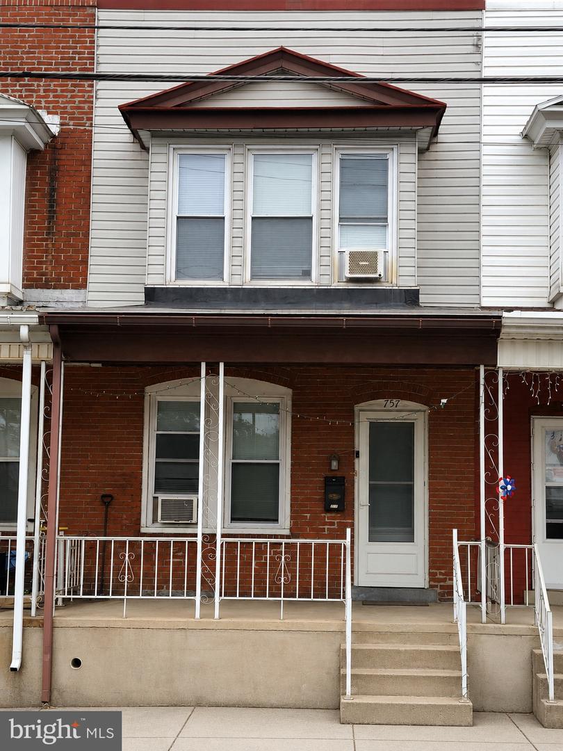 757 Locust St — photo