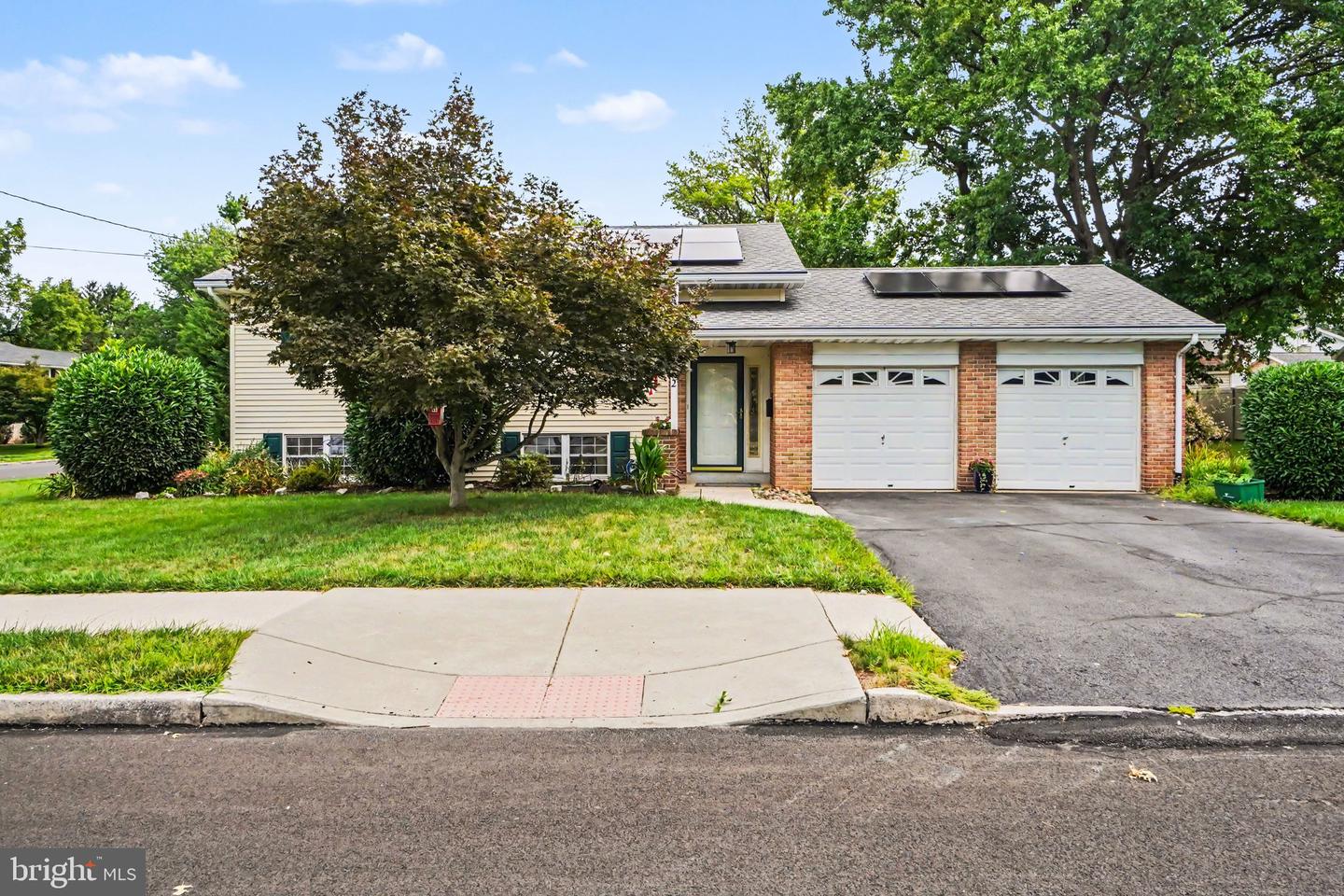 2 Sycamore Ln — photo