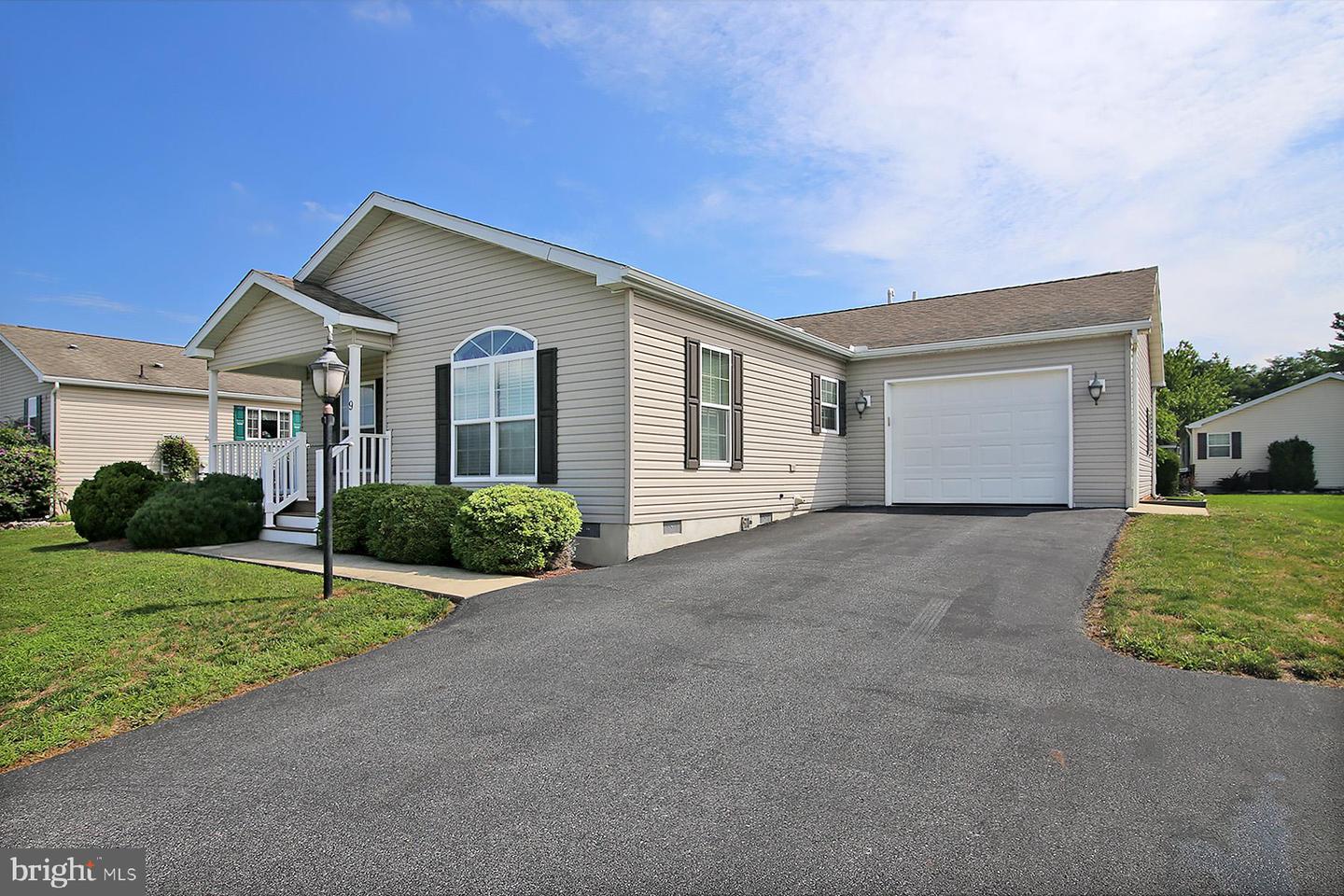 9 Millard Dr — photo