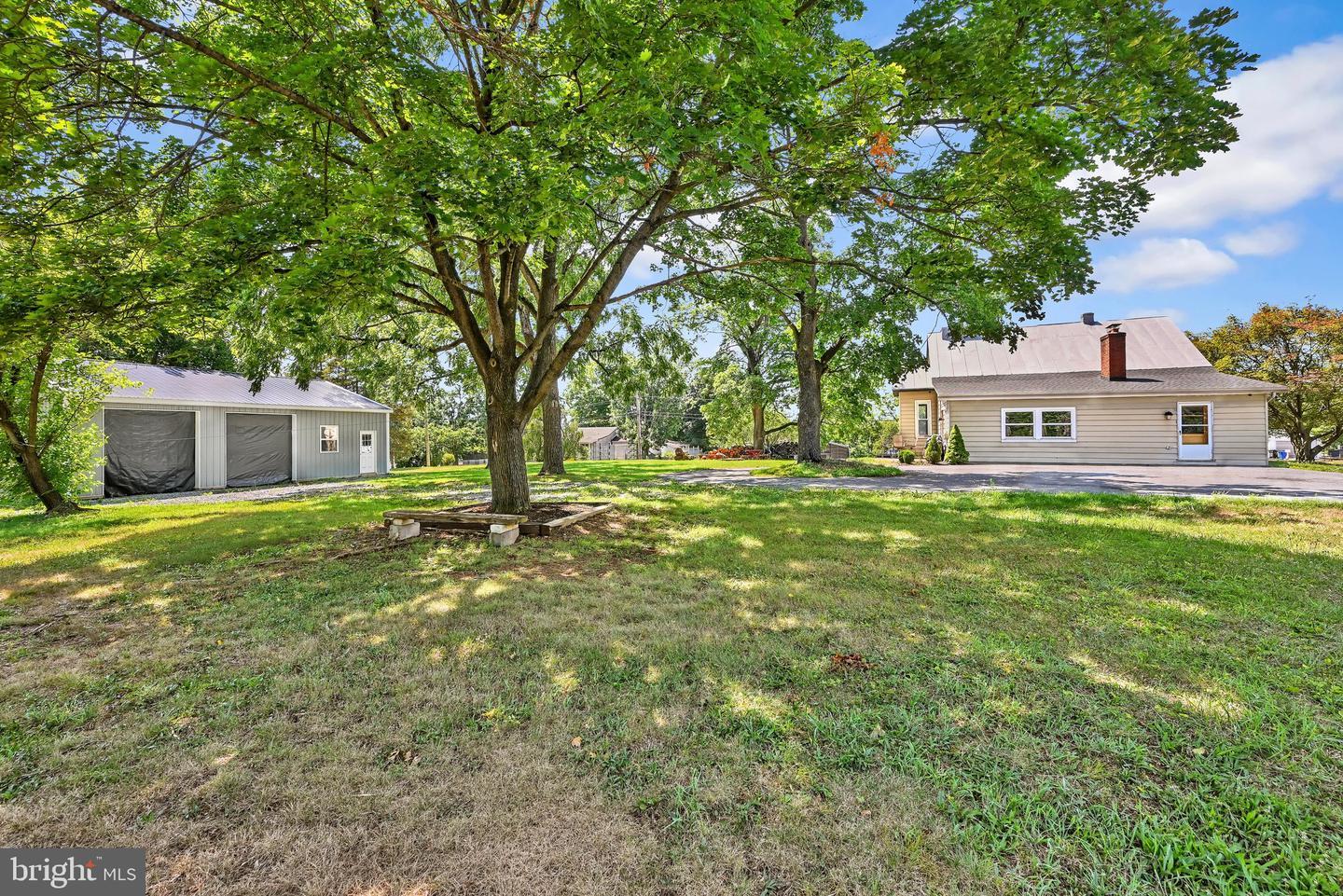 2600 S Pine Grove St — photo