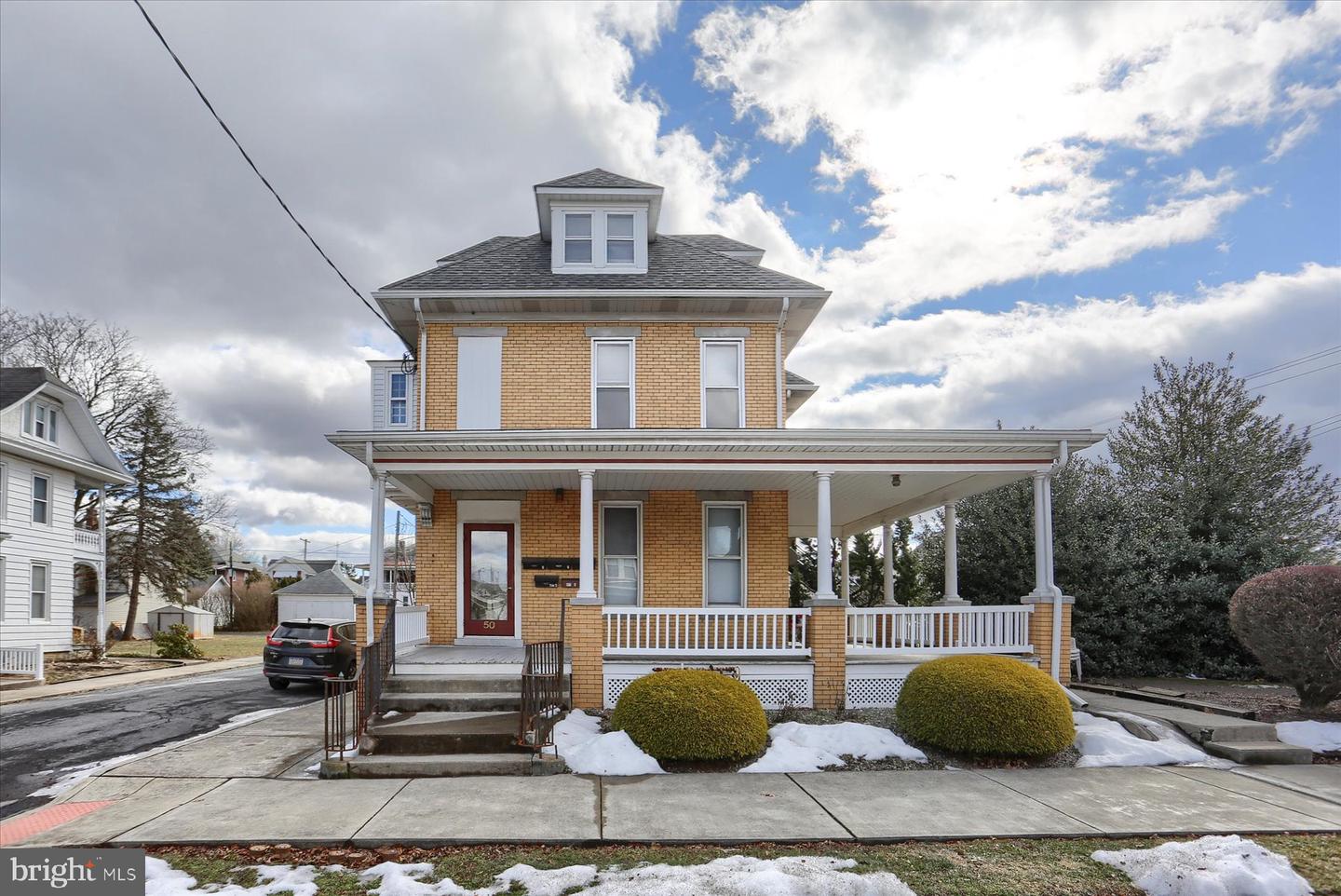 50 E Maple St #3 — photo
