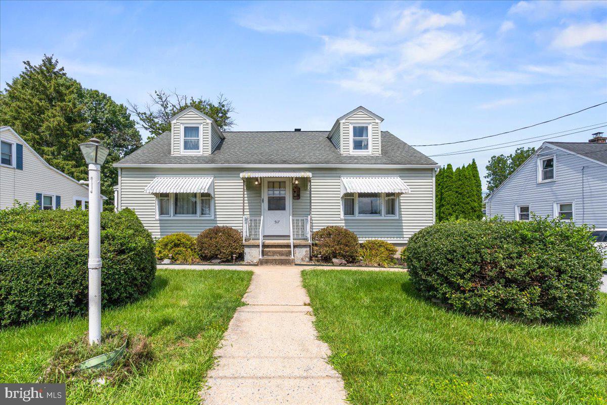 517 W Walnut St — photo