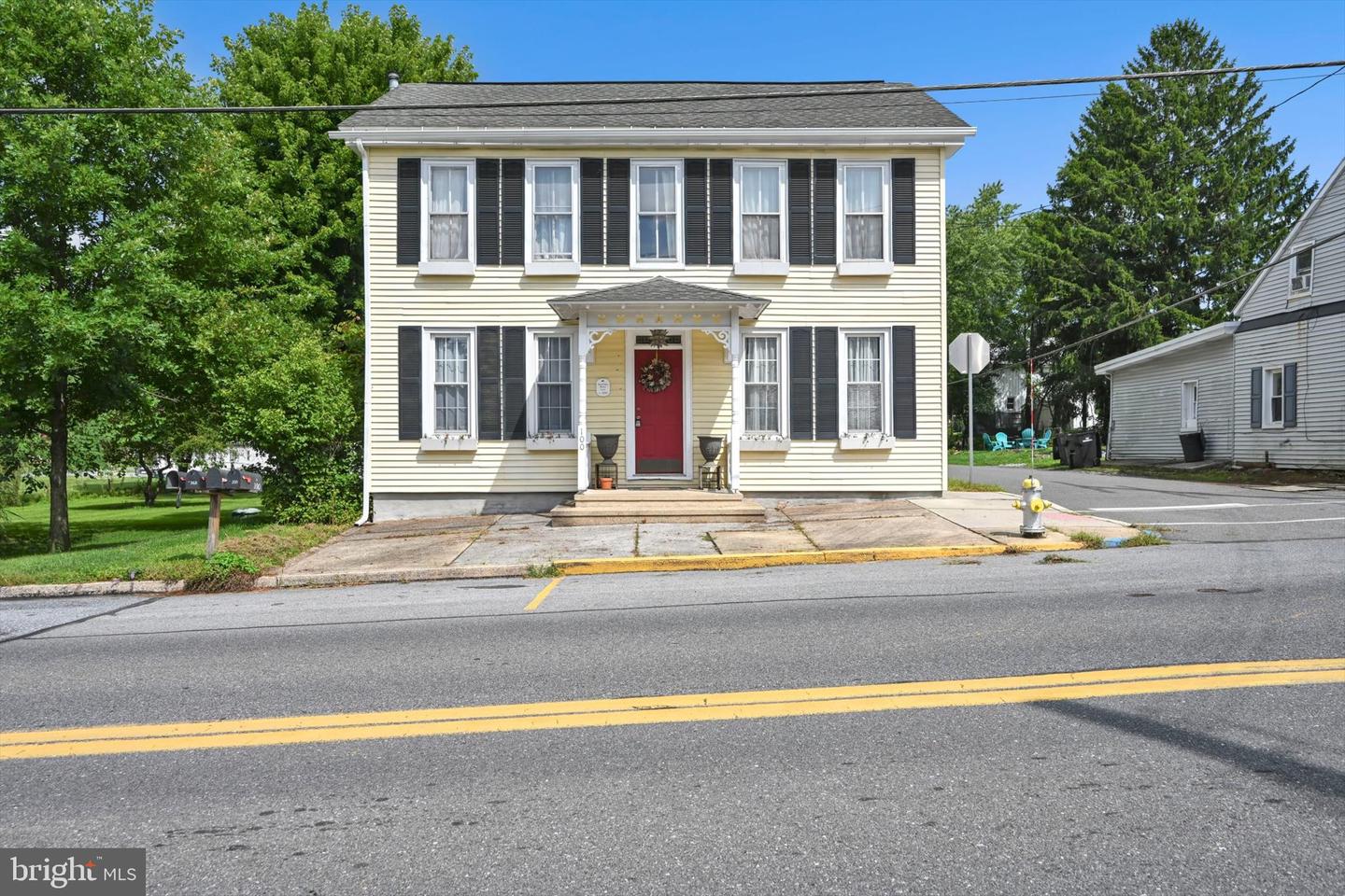 100 N Lancaster St — photo