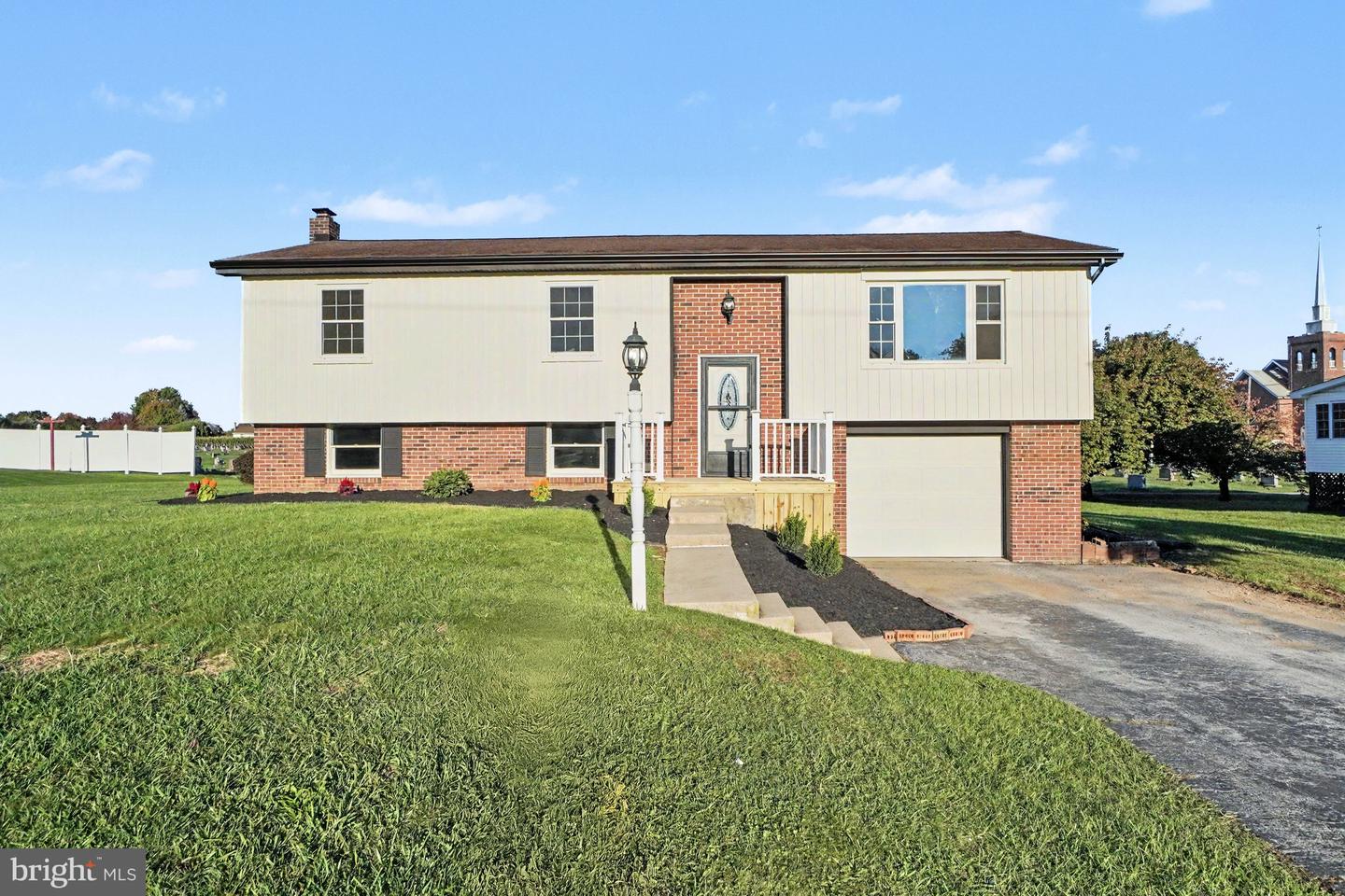 1643 Parkway Dr — photo
