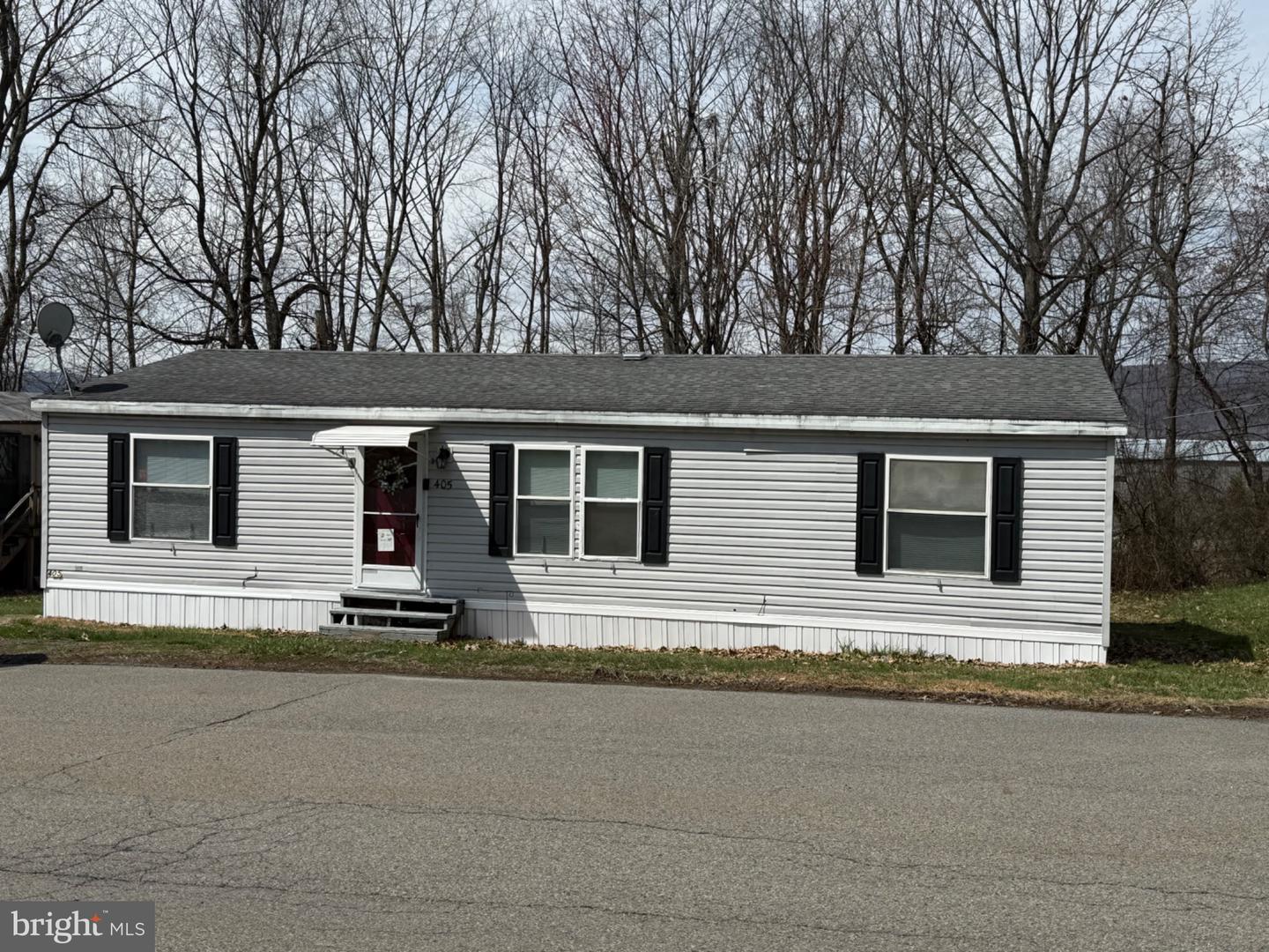405 West Dr — photo