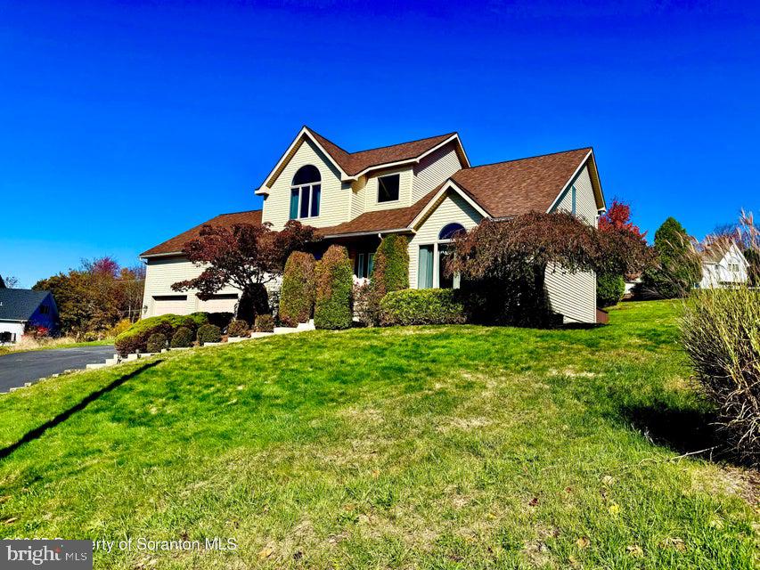 100 Rabbit Run, Clarks Summit, PA 18411
