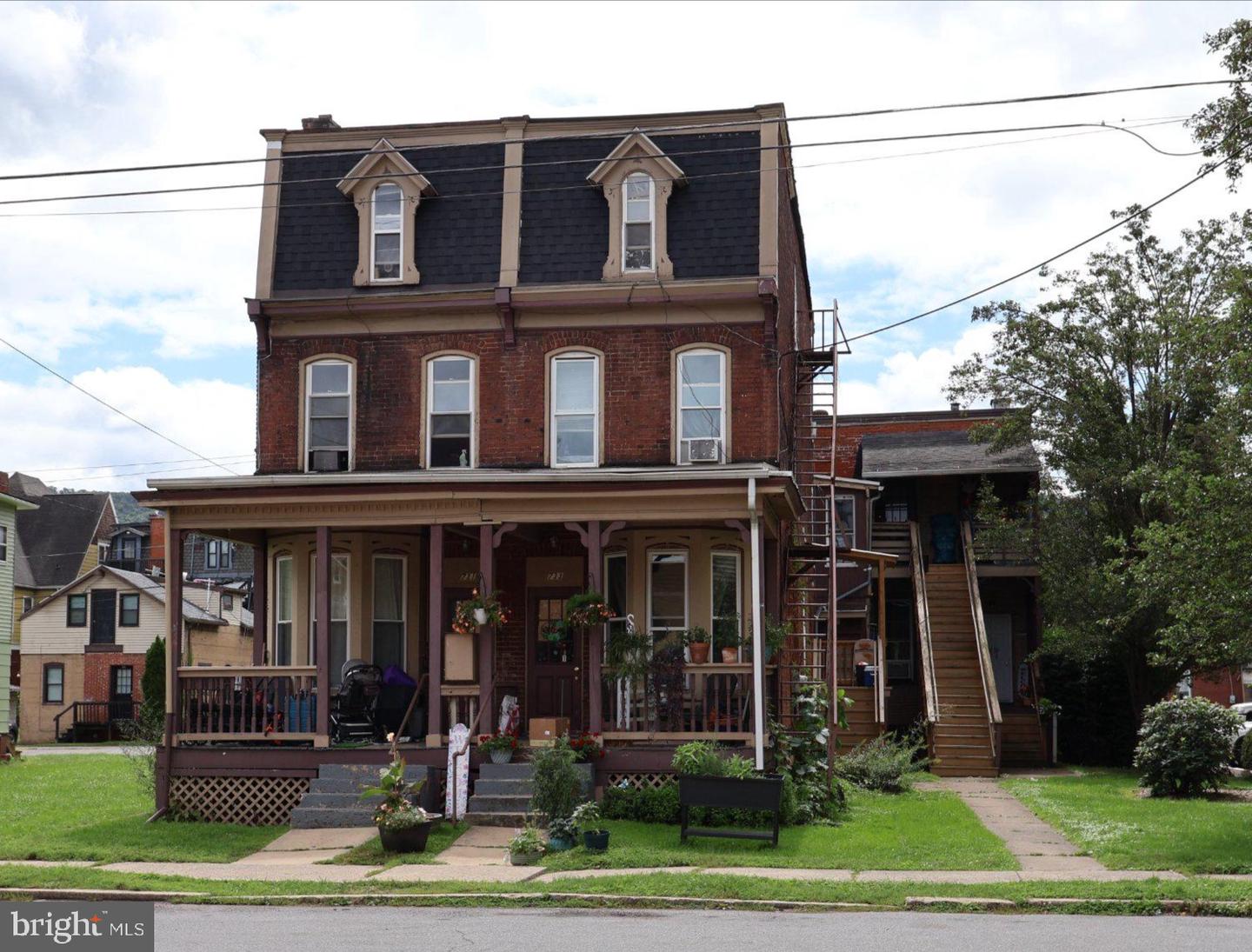 731 Grace St — photo