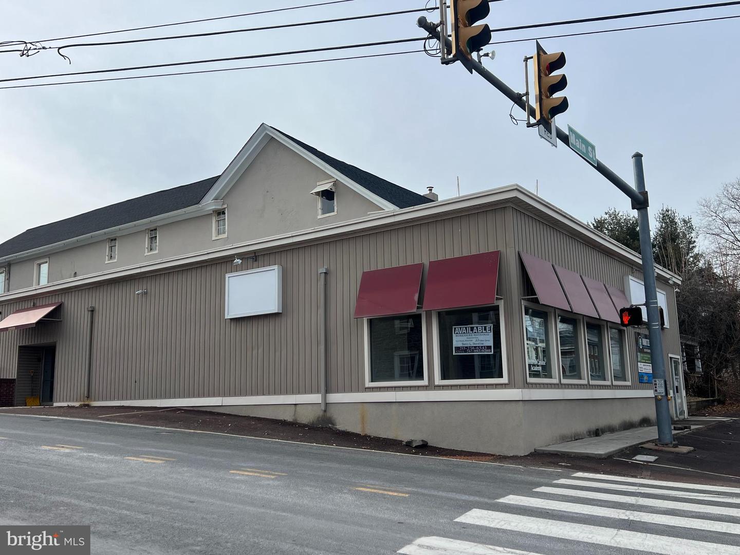 500 Main St — photo