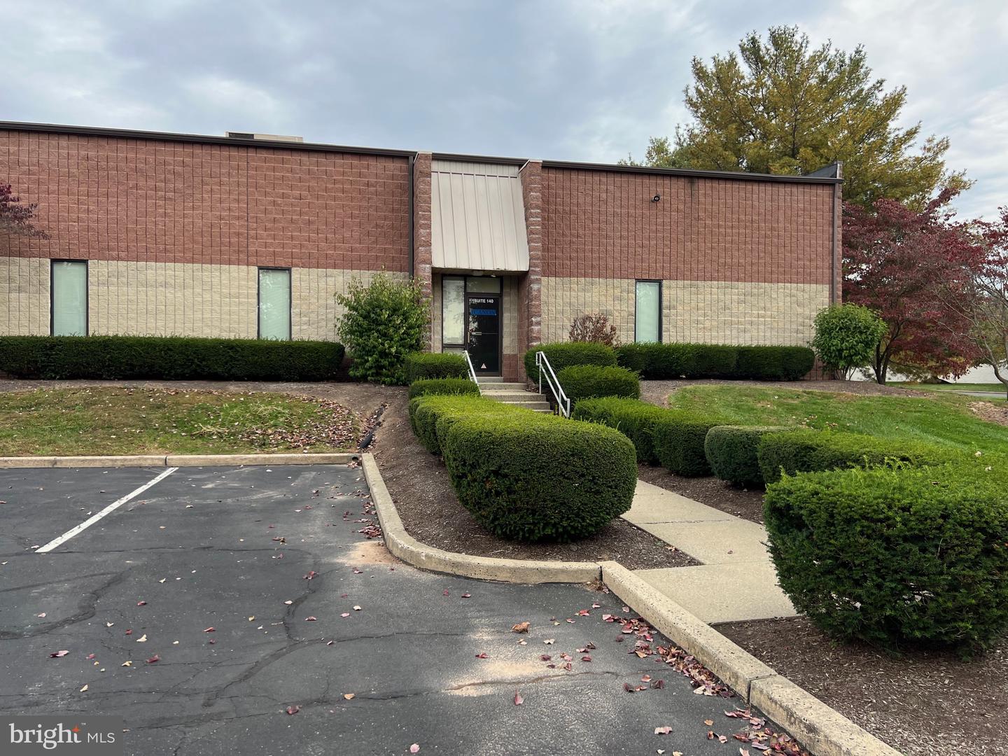 2321 N Penn Rd — photo