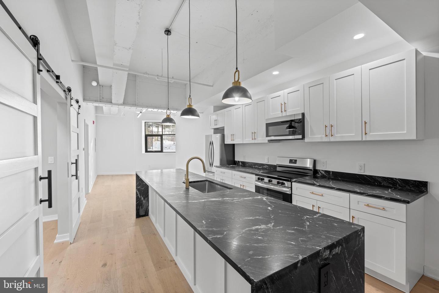 36 N Narberth Ave #1B — photo