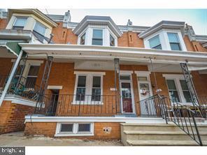 807 W Elm St — photo