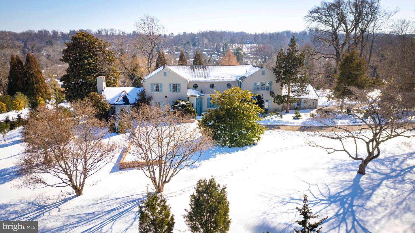 1260 COUNTY LINE ROAD, WAYNE PA 19087