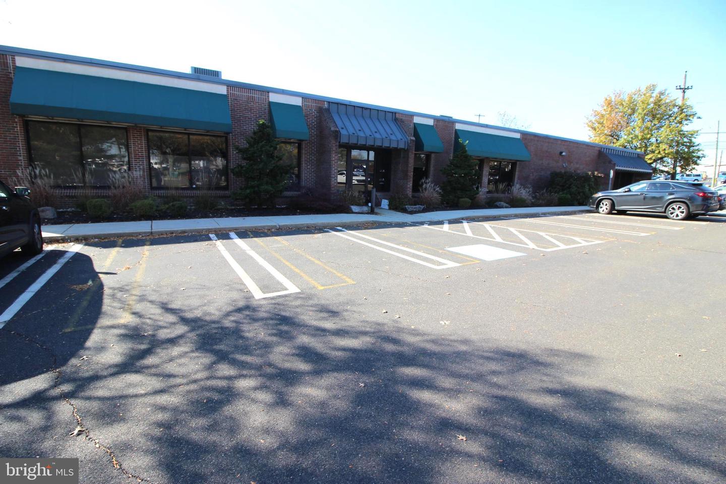 735-Suite #2 Fitzwatertown Rd — photo