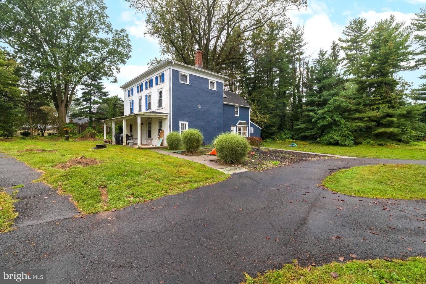 3636 Pine Rd — photo