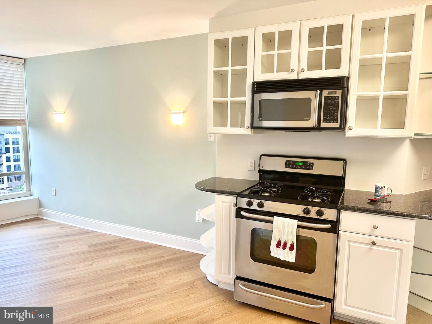 50 Belmont Ave #916 — photo