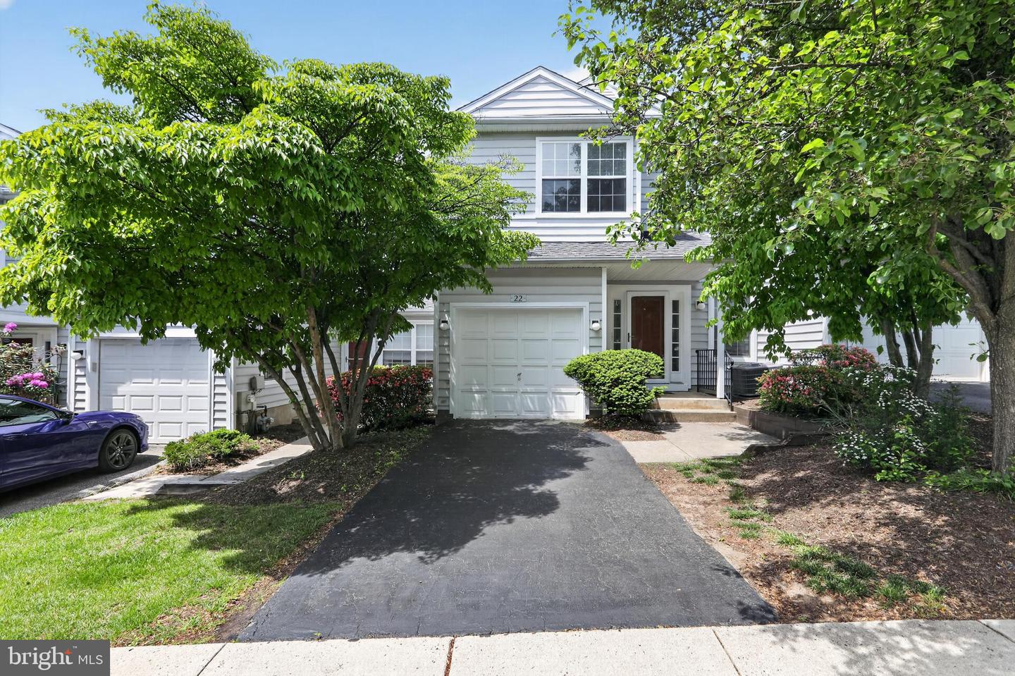 22 Victoria Cir — photo