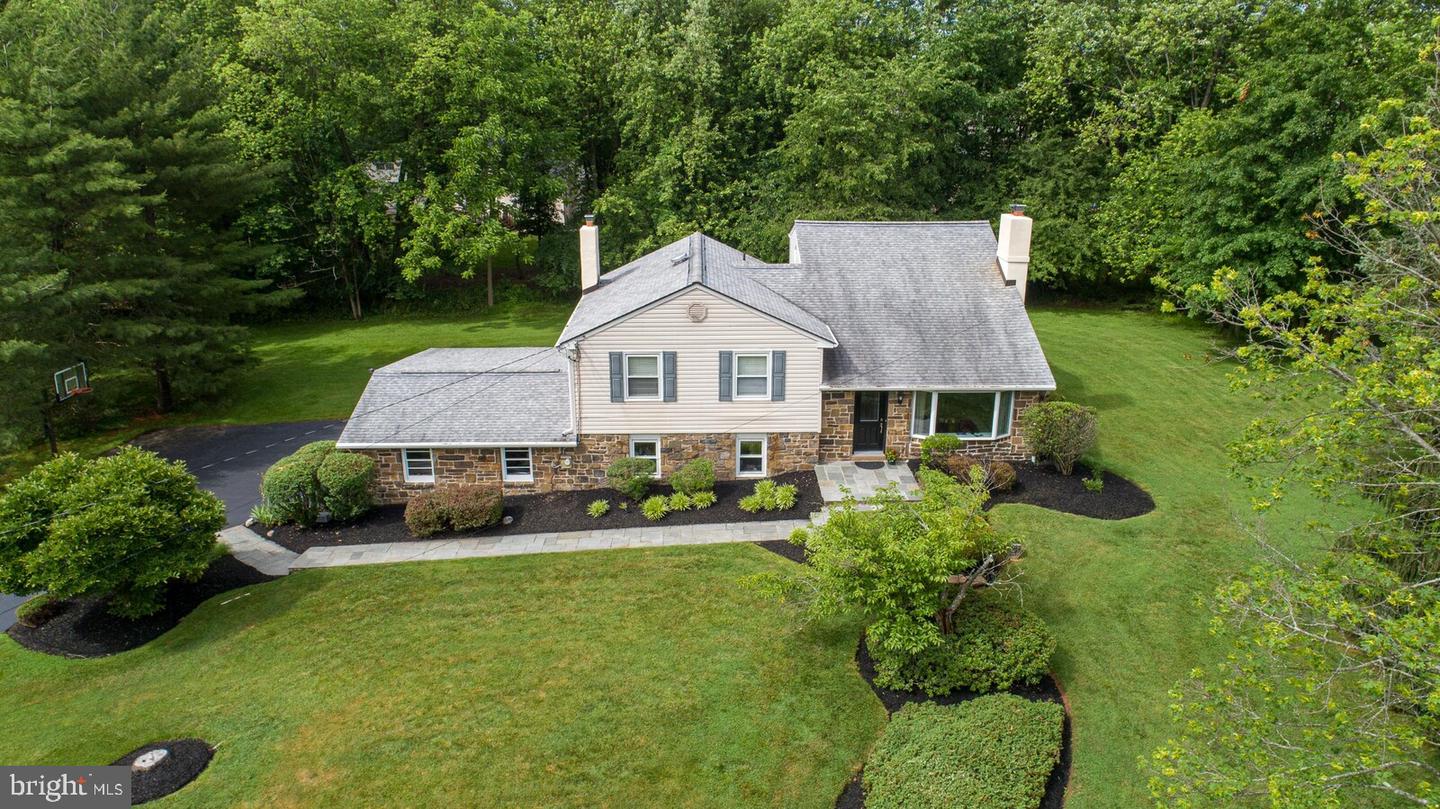 816 Warren Road, Ambler, PA 19002 — photo 2