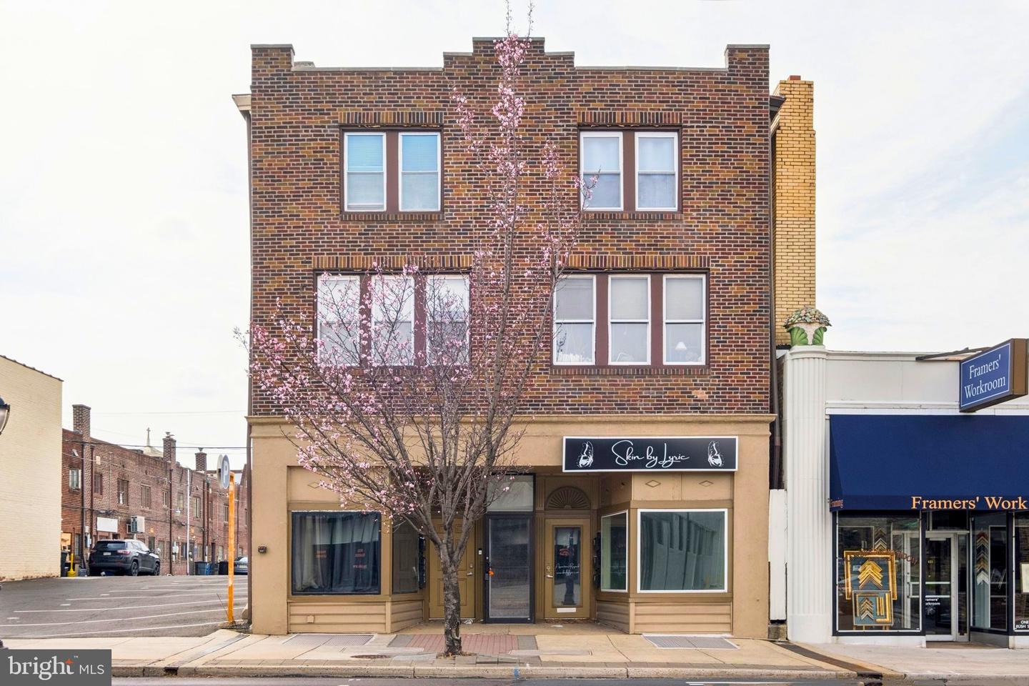 431-33 Old York Rd — photo