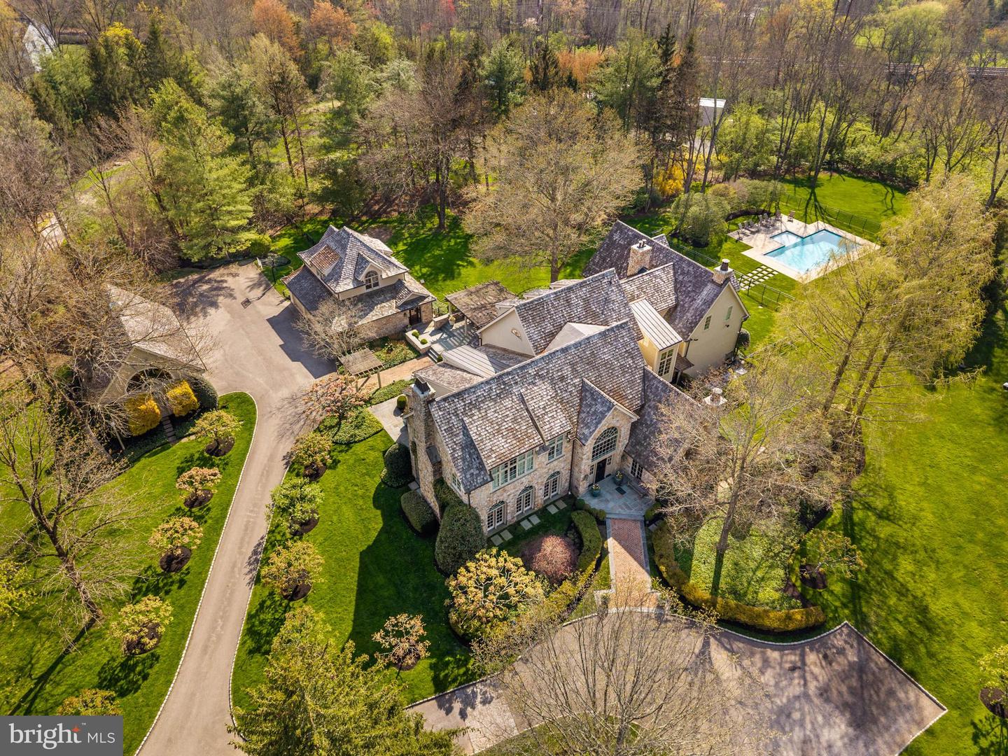 1347 Fording Brook Rd — photo
