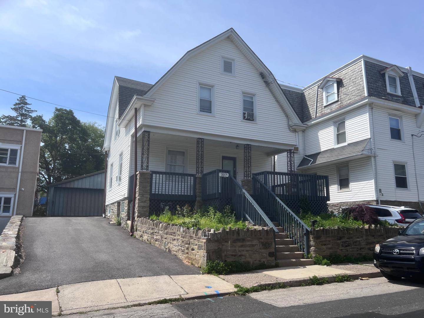 307 Nice Ave — photo