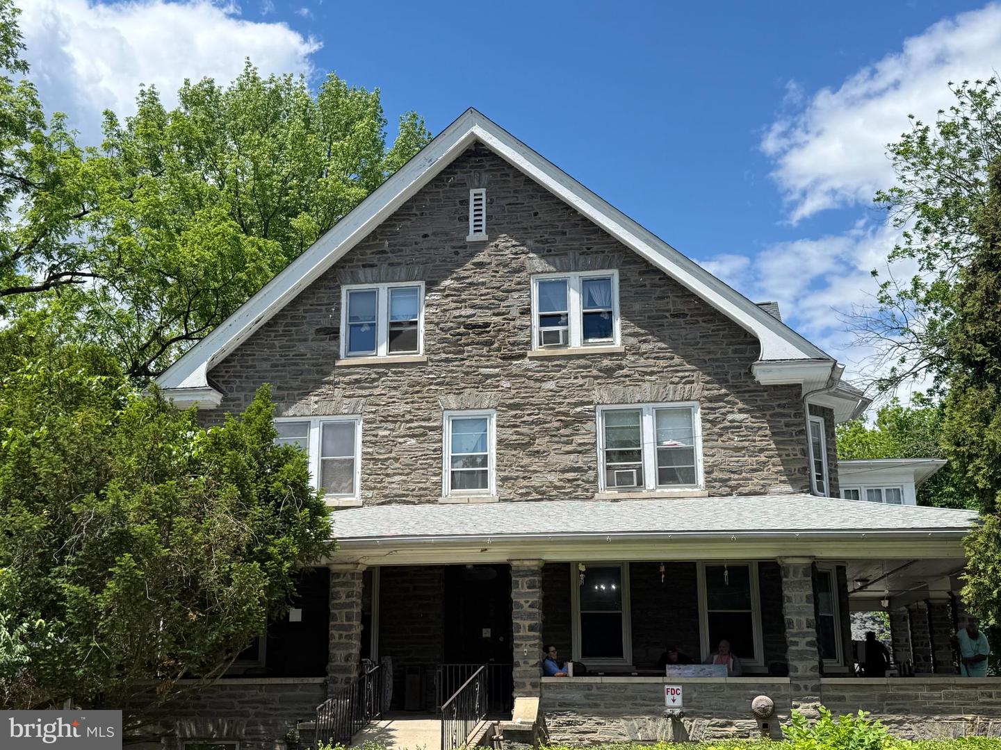 31 W Mill Rd — photo