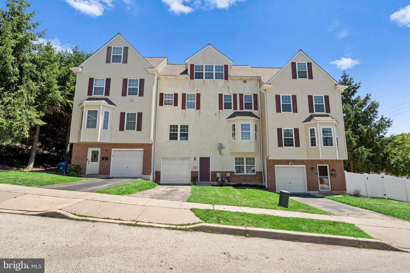 3 Righter St — photo