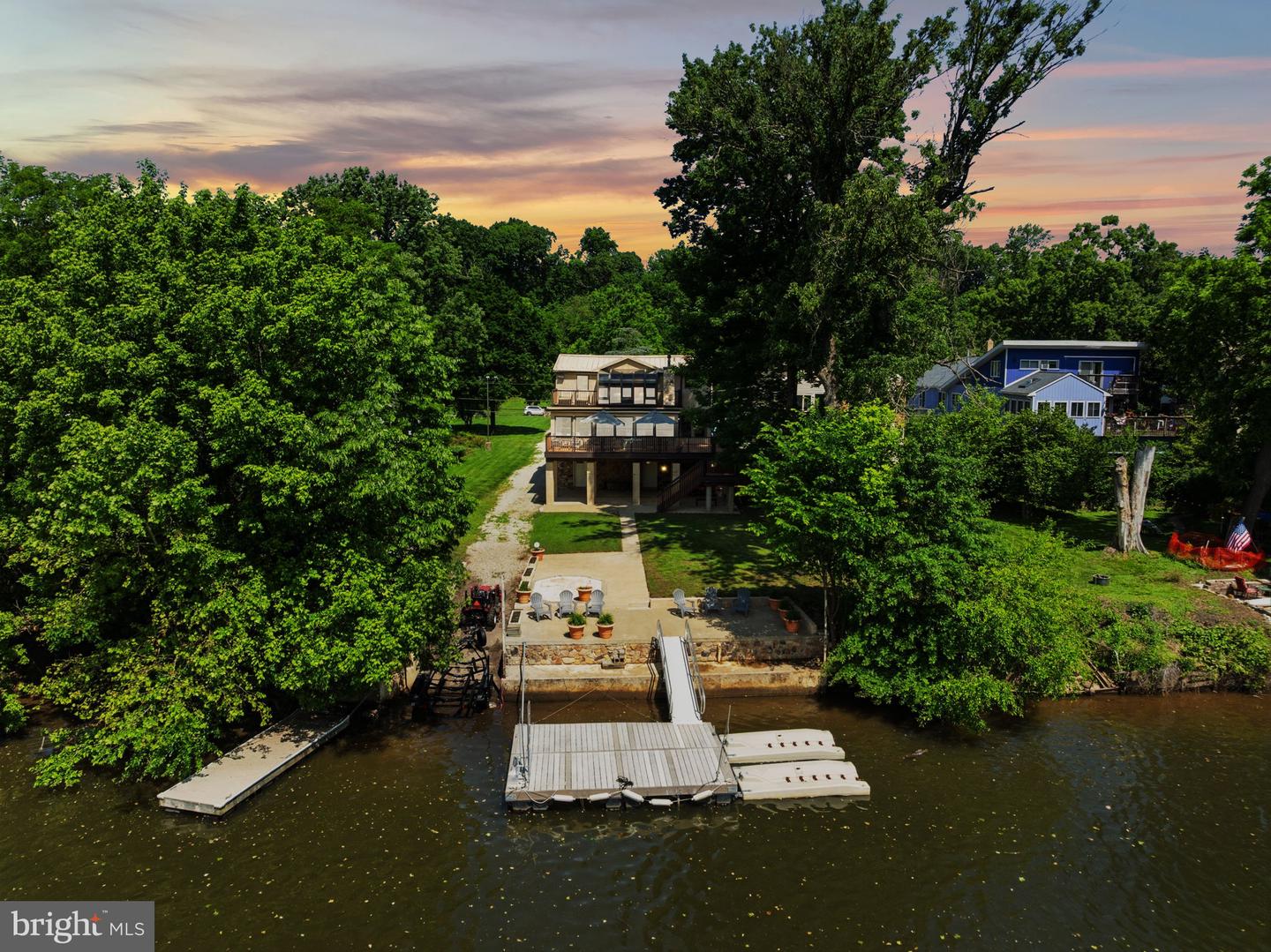 78 W Indian Ln — photo