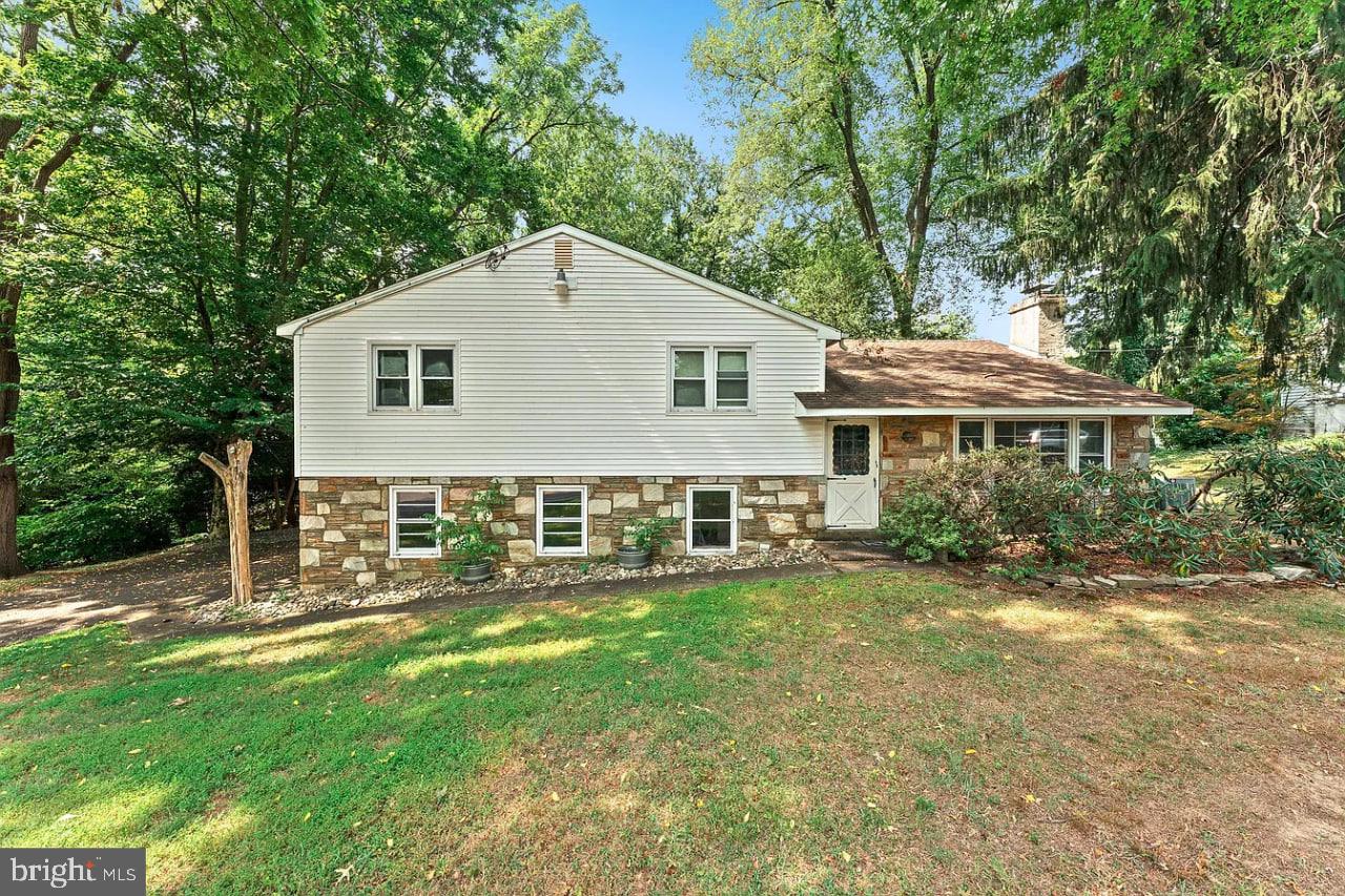 28 County Line Road, Huntingdon Valley, PA 19006