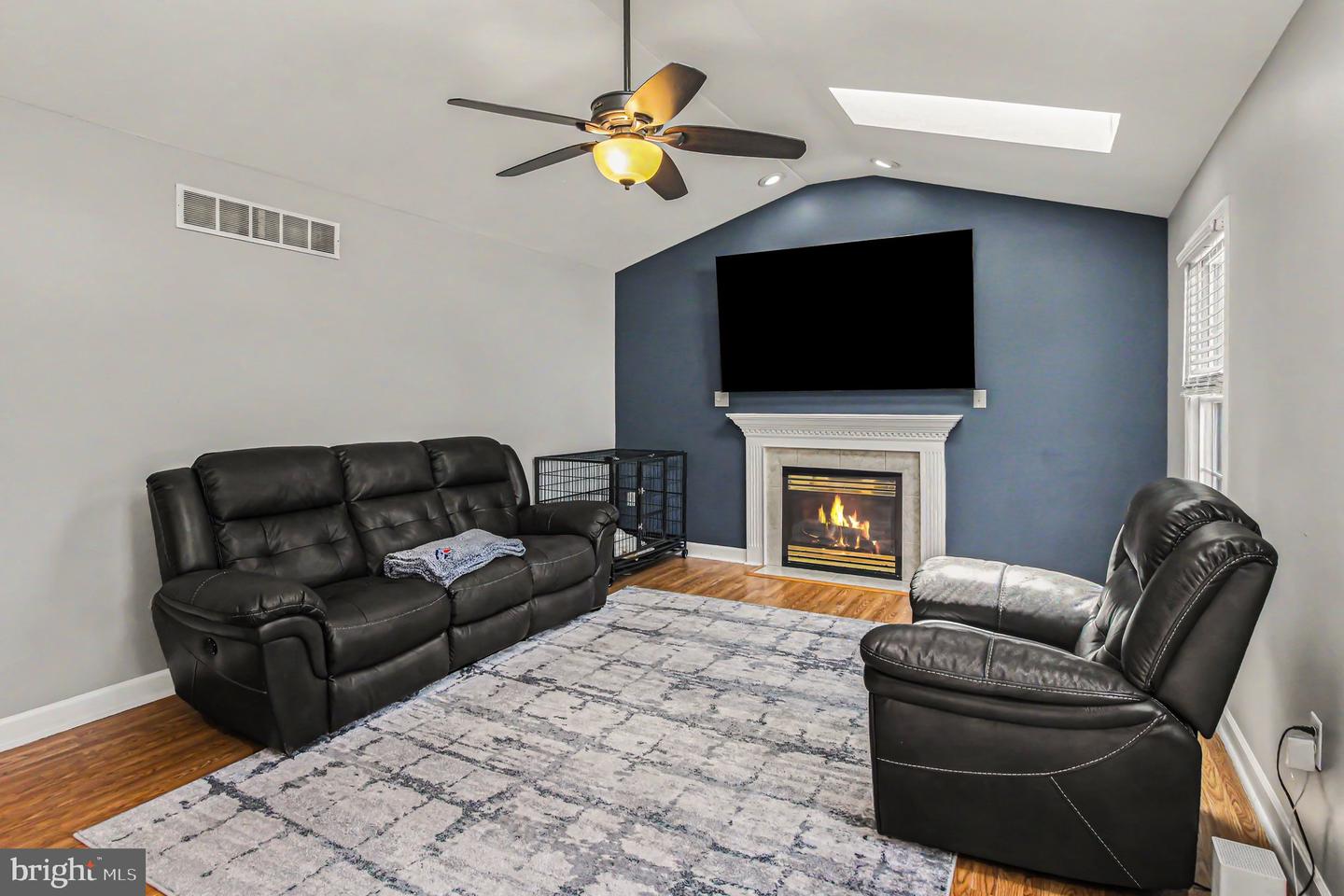 1787 Joanne Ct — photo