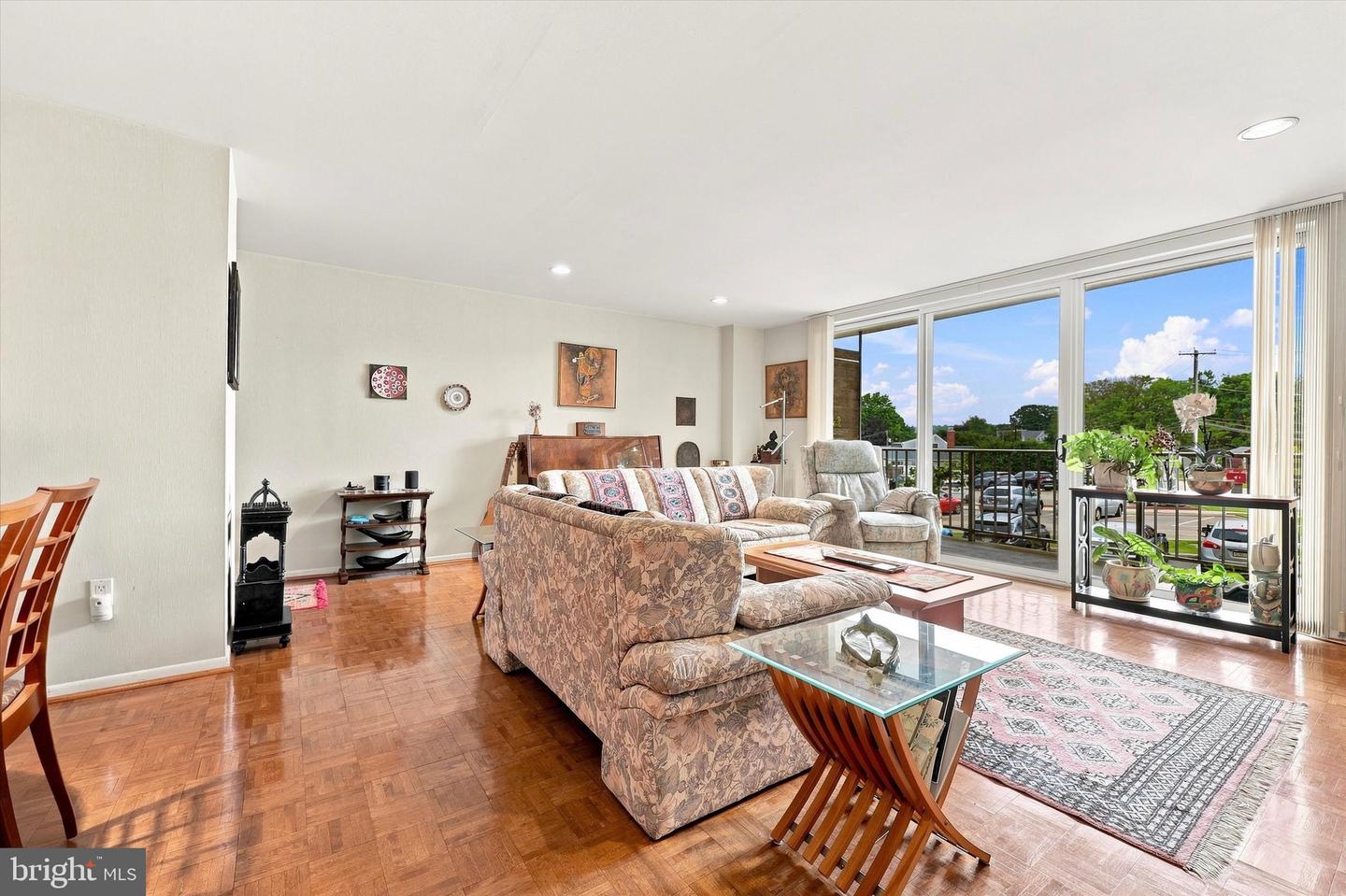 309 Florence Ave #205-N — photo