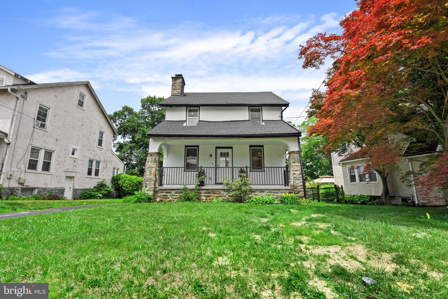 1082 Edge Hill Rd — photo