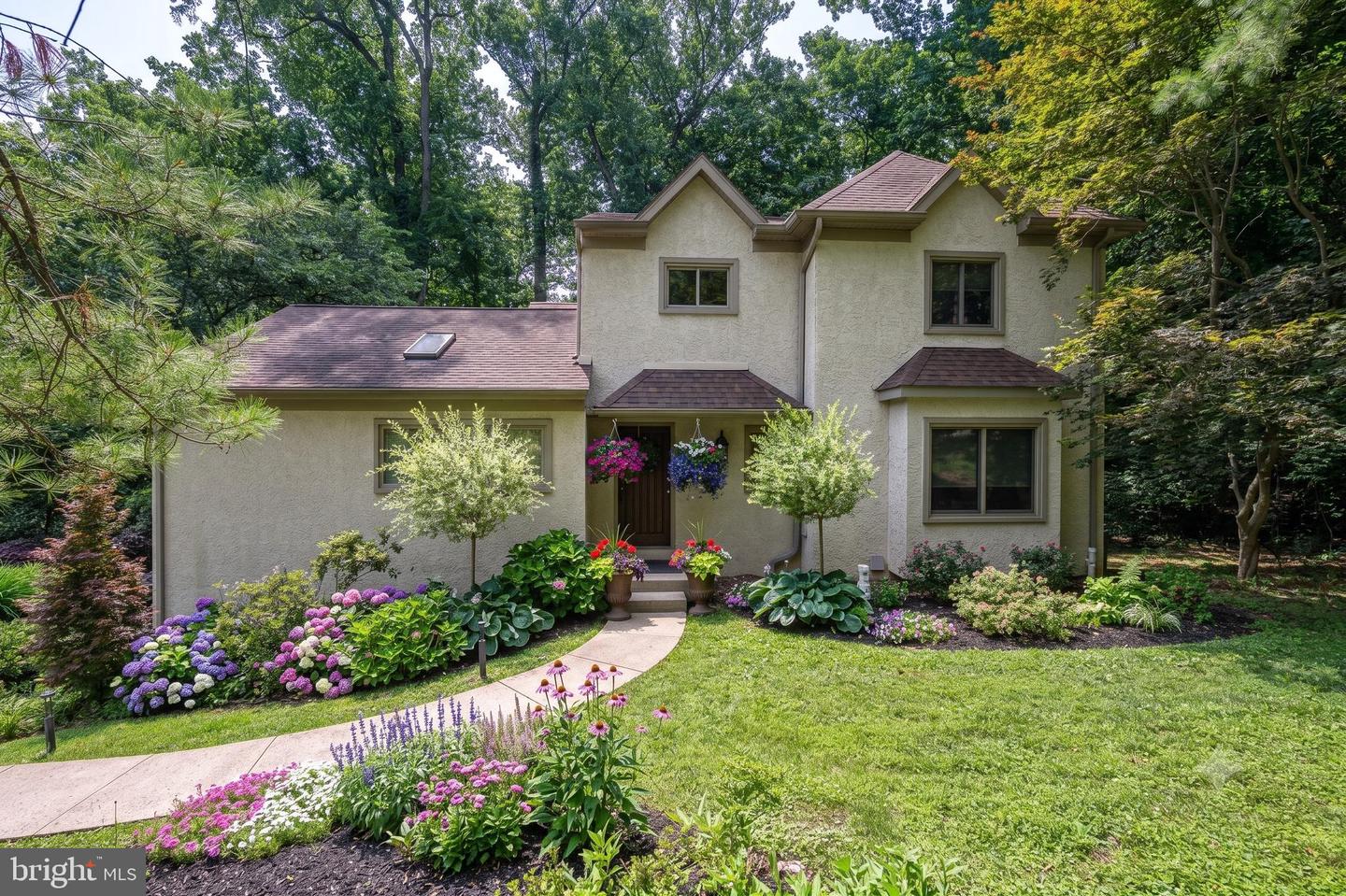 1551 Washington Ln — photo