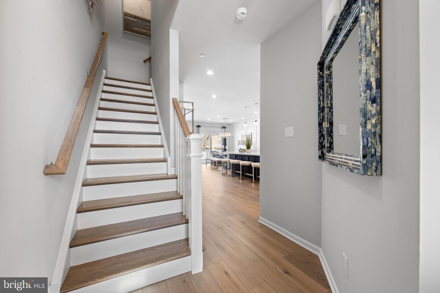 00 Carlton East Sawyer Court — photo