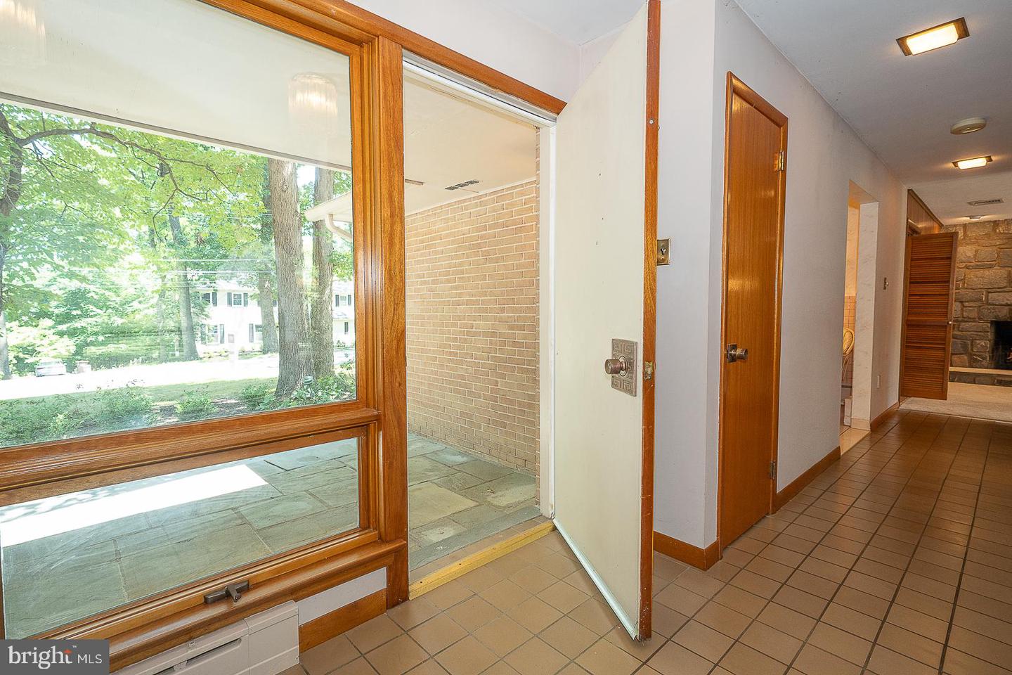 696 Forest Road, Wayne, PA 19087 — photo 3