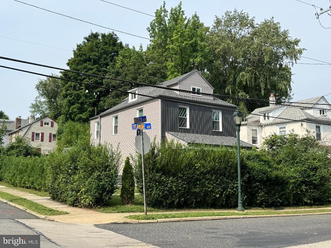 1700 Beech Ave — photo